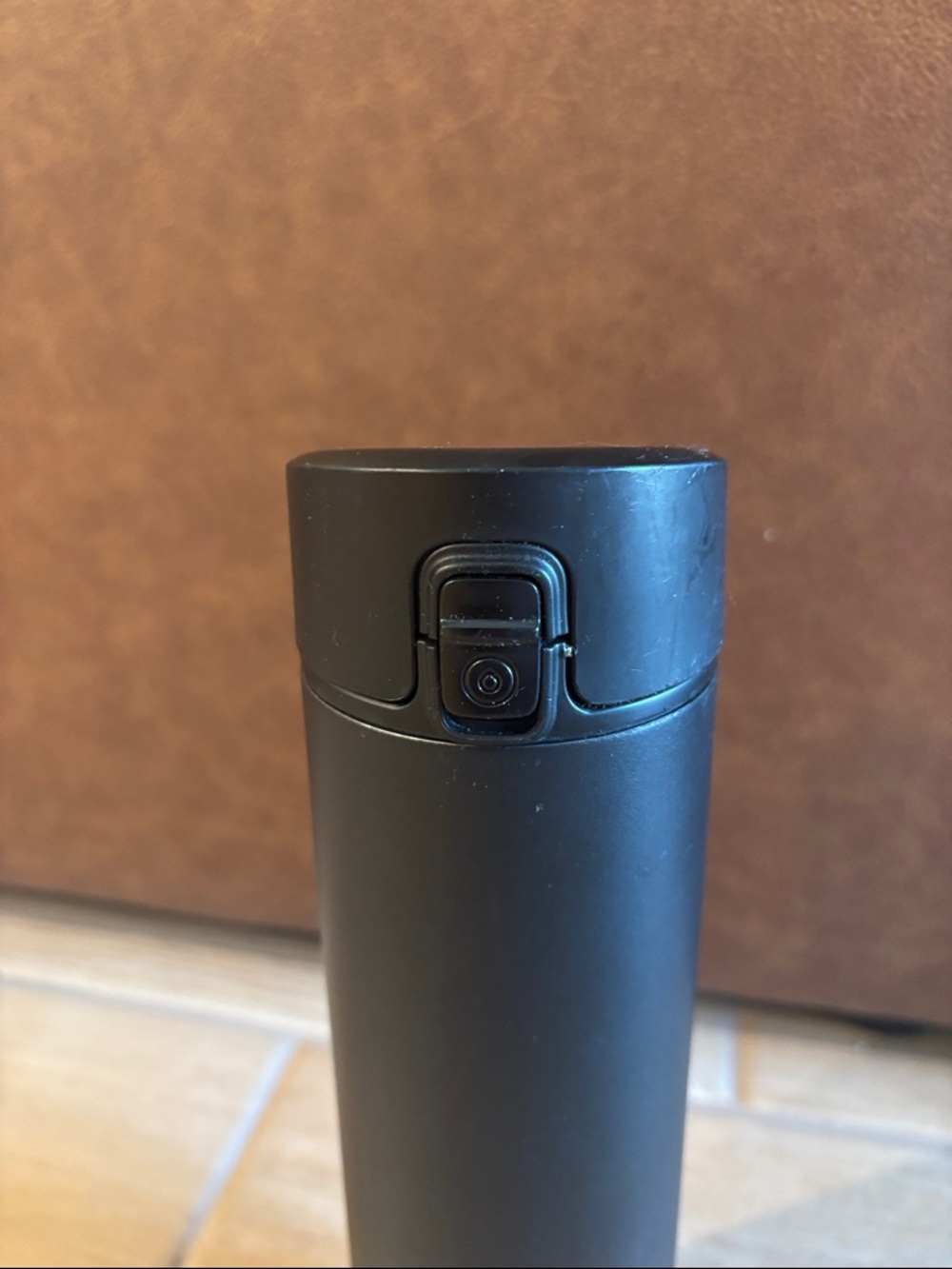 HydrateSpark Black Insulated Water Bottle 21 oz - Picture 4 of 9